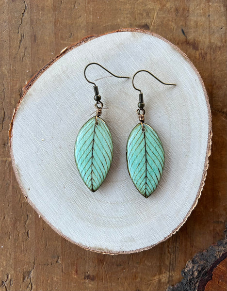 Aqua Leaves